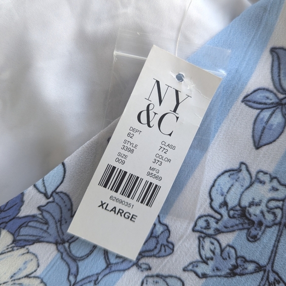 NWT New York & Company Blue & White Floral Print Babydoll Long Sleeve Dress - Picture 6 of 14